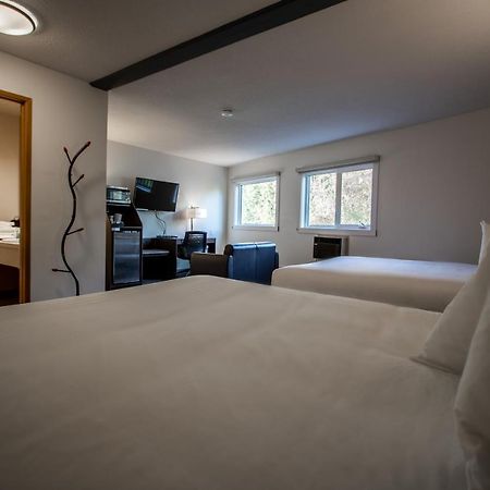 Bedrock Motel Mayo Landing Eksteriør bilde